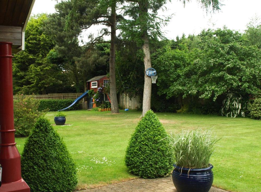 Surlingham Lodge Garden Cottage In Rspb Village Near Norwich Exterior photo
